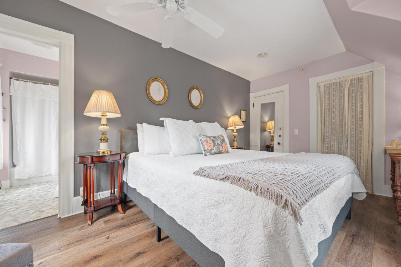 Brook Farm Inn Lenox Dış mekan fotoğraf