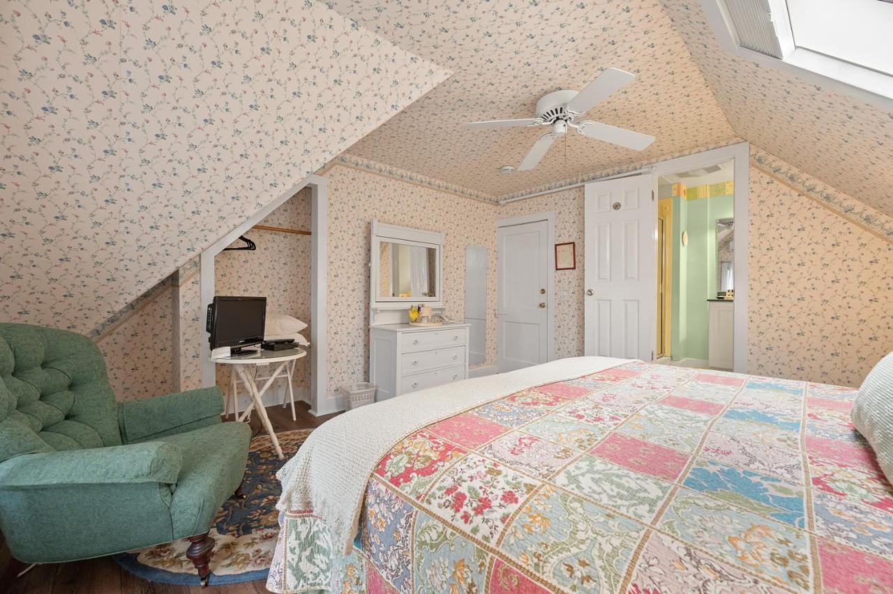 Brook Farm Inn Lenox Dış mekan fotoğraf