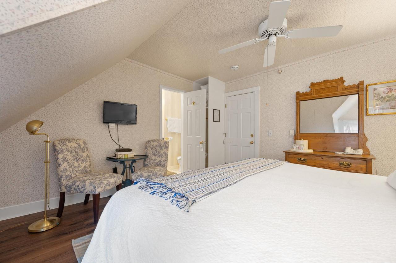 Brook Farm Inn Lenox Dış mekan fotoğraf