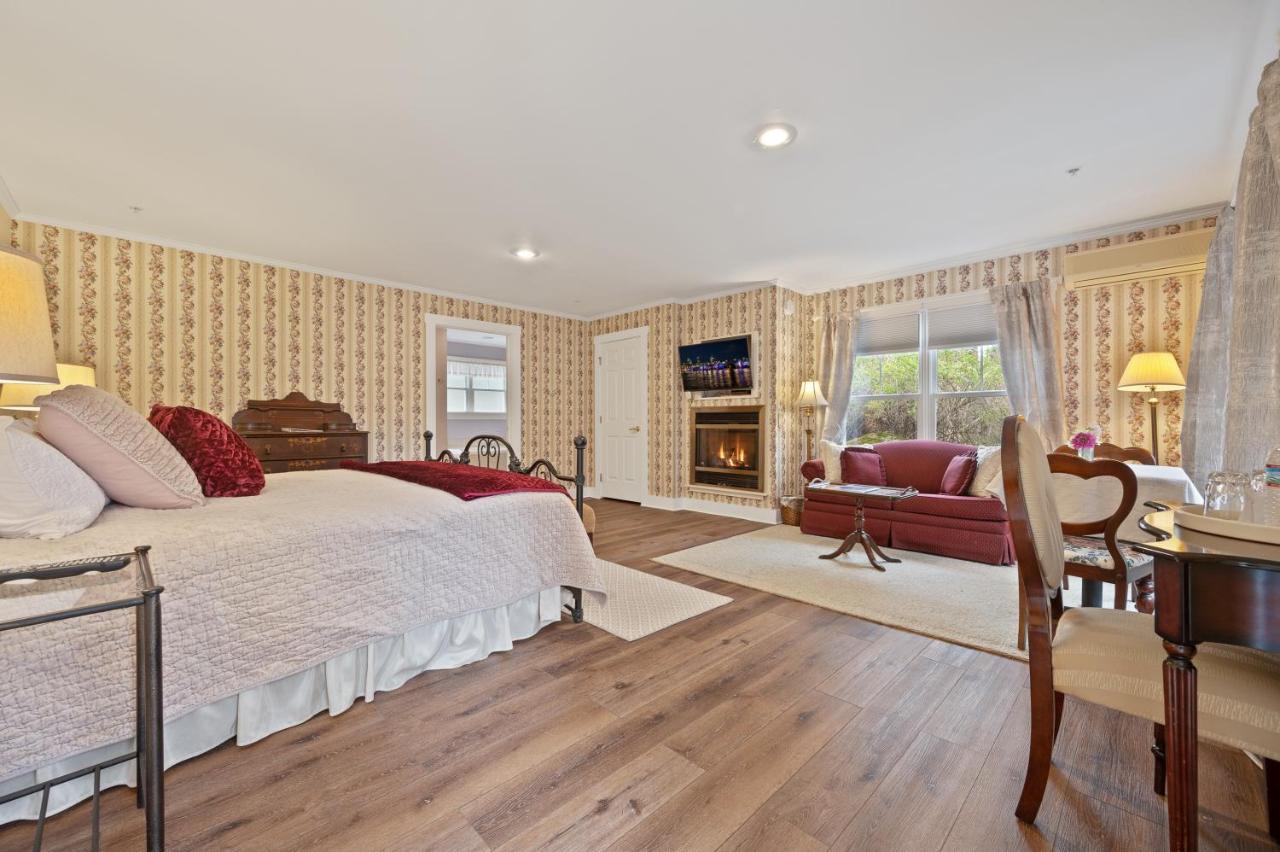 Brook Farm Inn Lenox Dış mekan fotoğraf