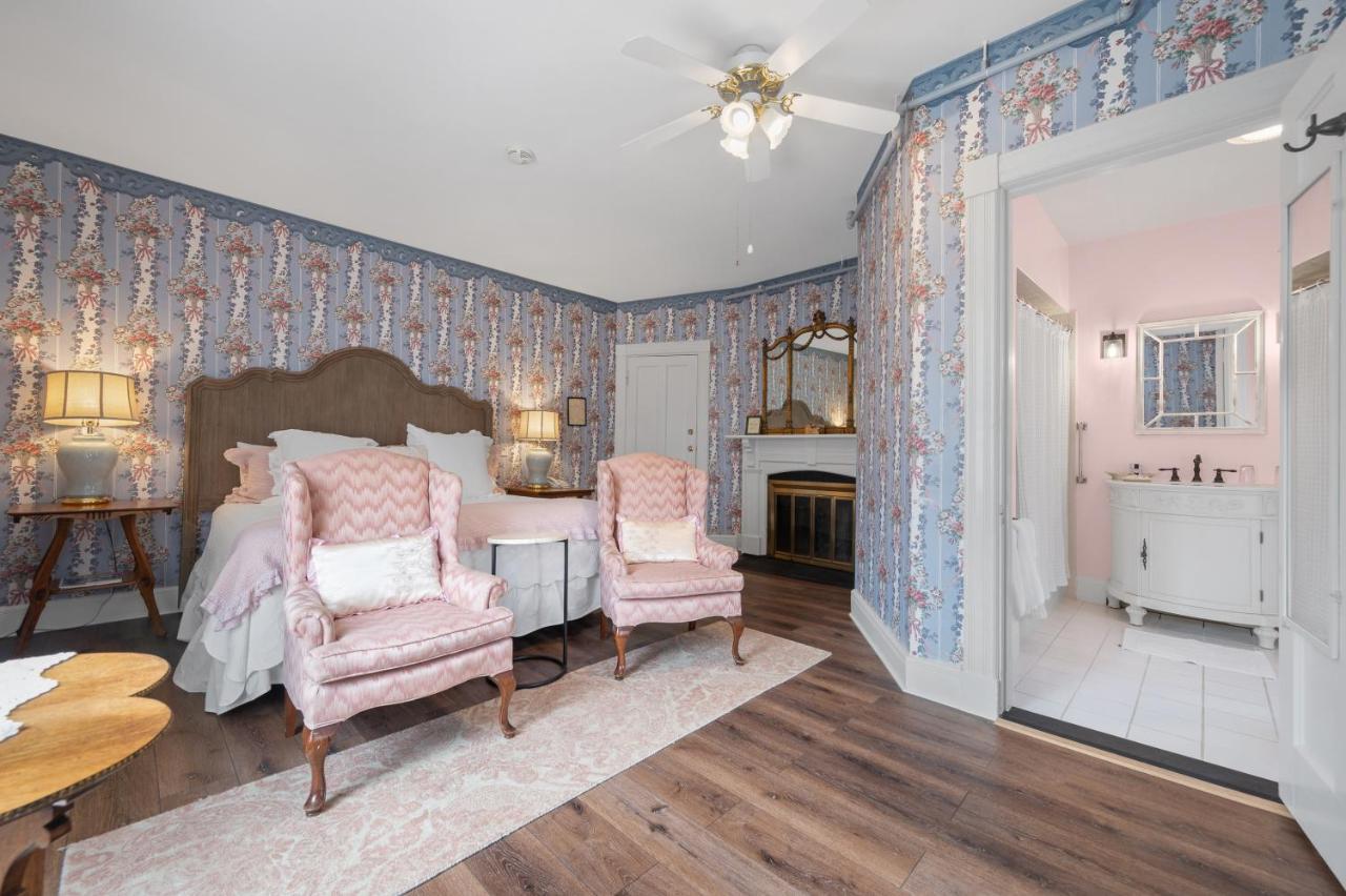 Brook Farm Inn Lenox Dış mekan fotoğraf