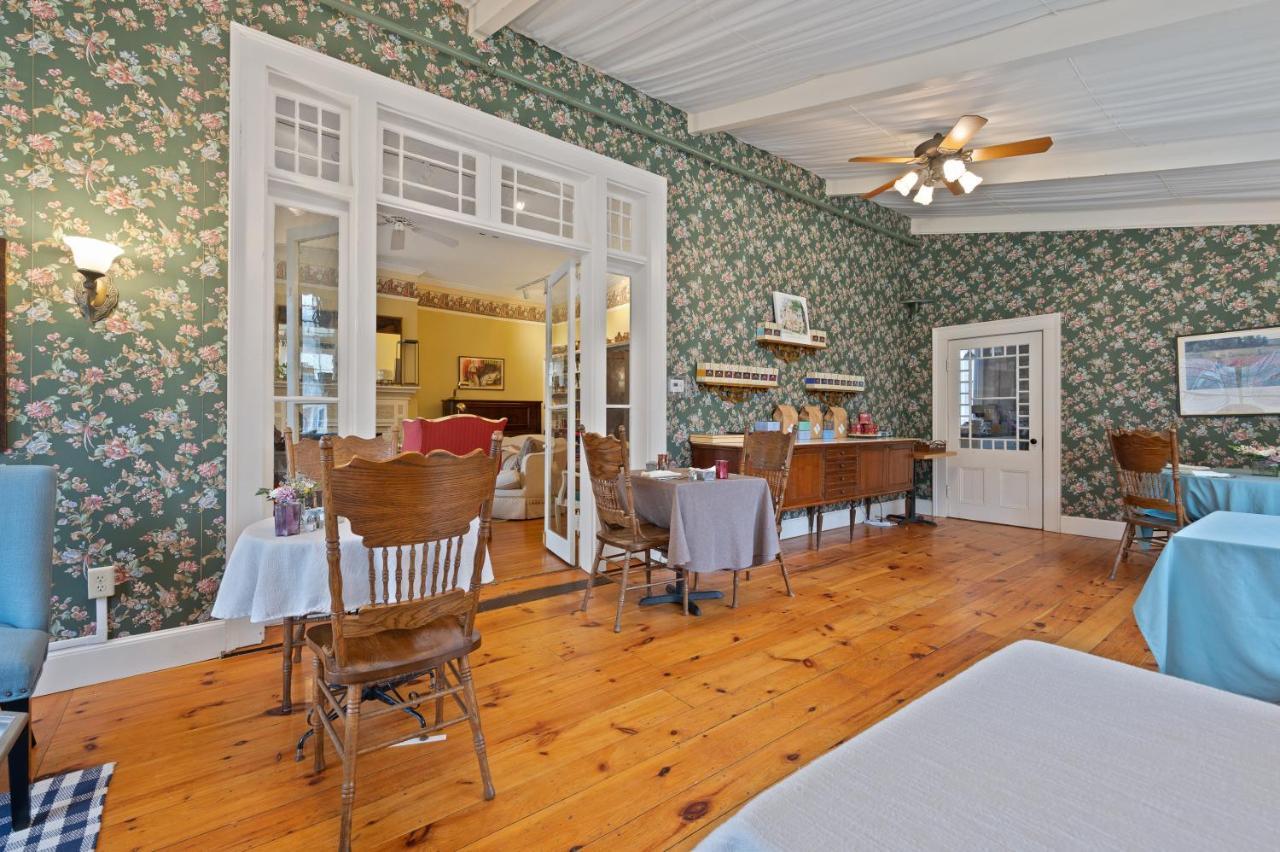 Brook Farm Inn Lenox Dış mekan fotoğraf