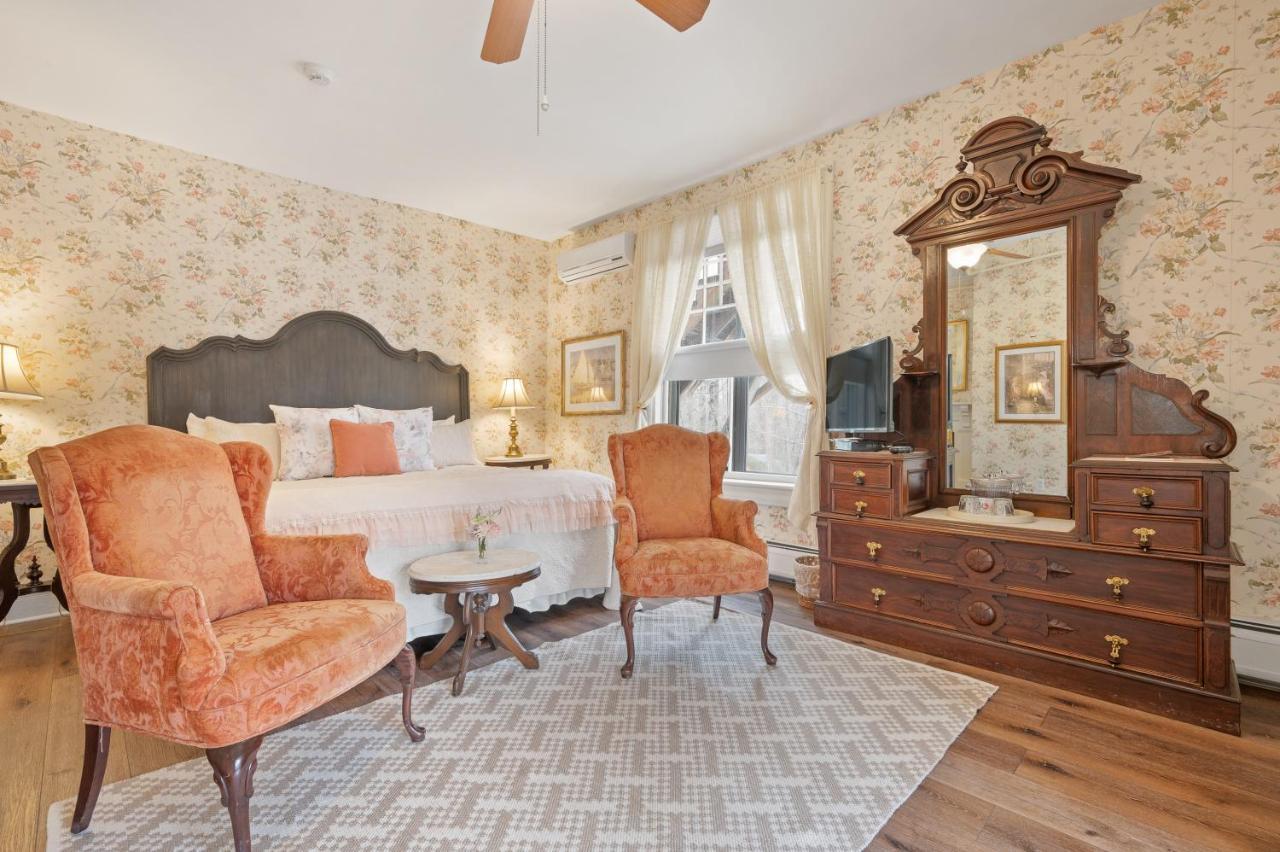 Brook Farm Inn Lenox Dış mekan fotoğraf
