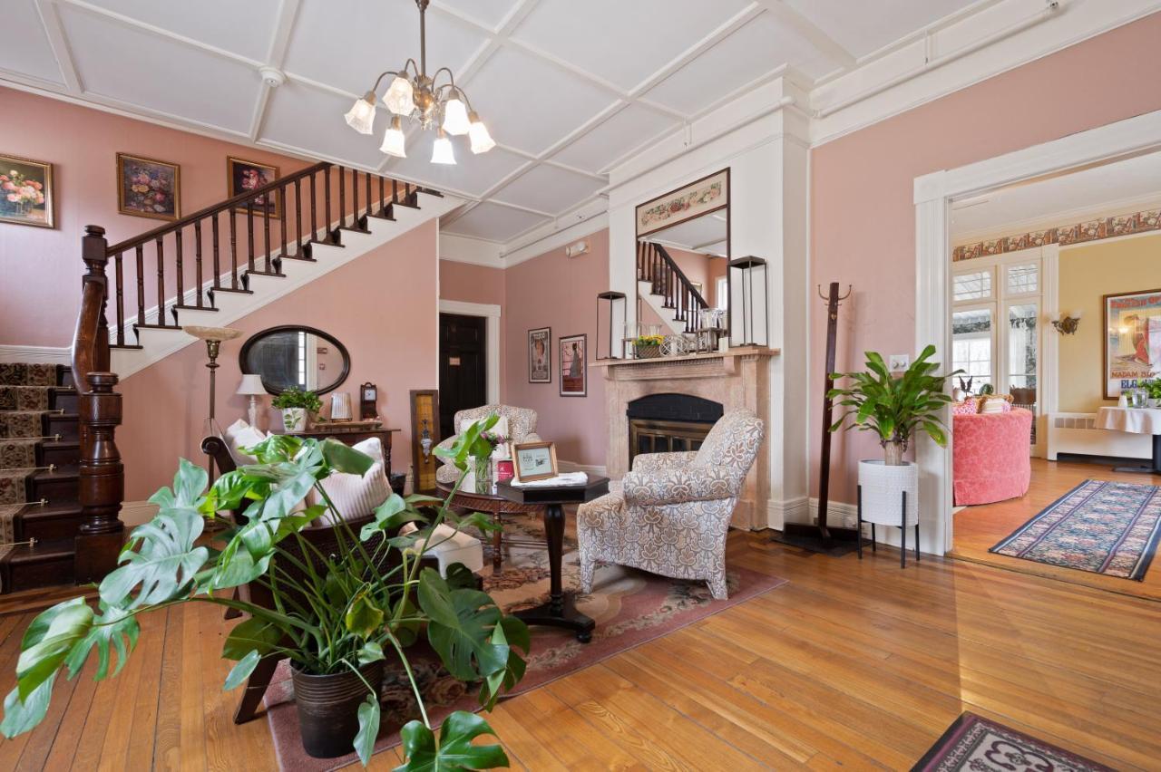 Brook Farm Inn Lenox Dış mekan fotoğraf