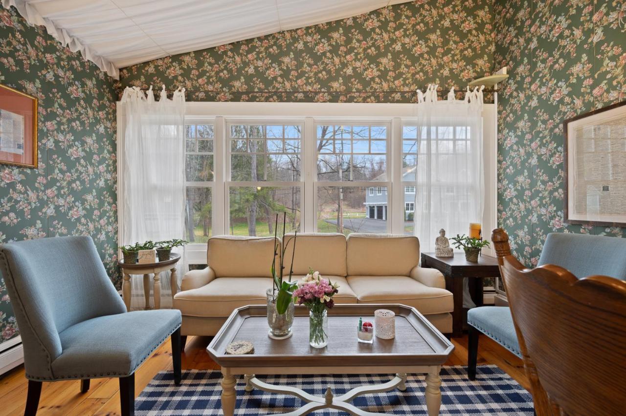 Brook Farm Inn Lenox Dış mekan fotoğraf