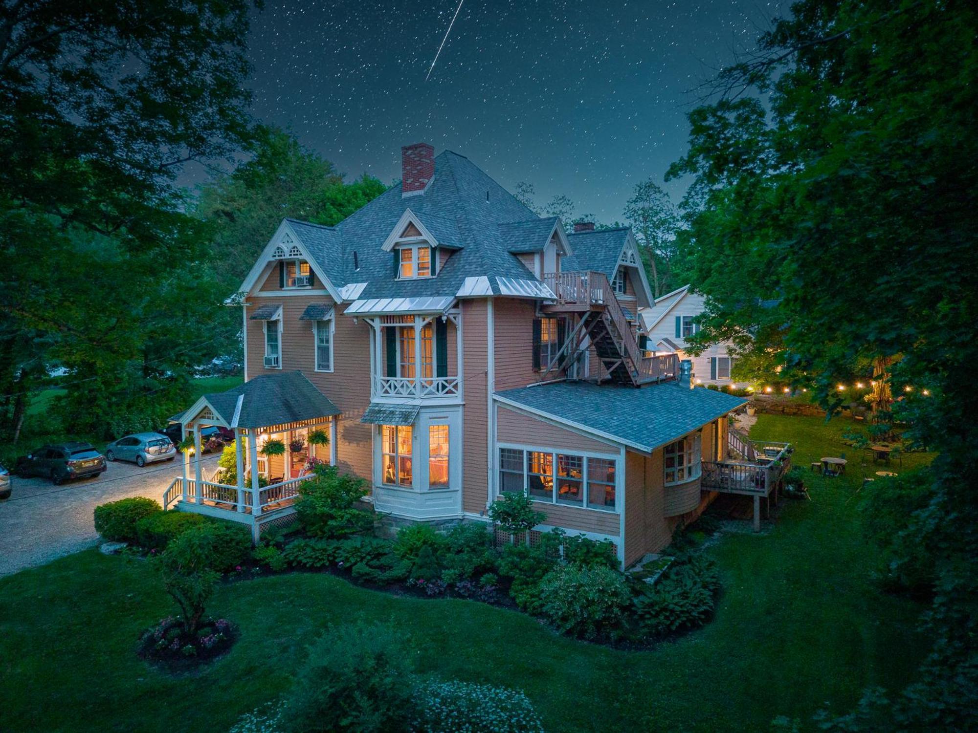 Brook Farm Inn Lenox Dış mekan fotoğraf
