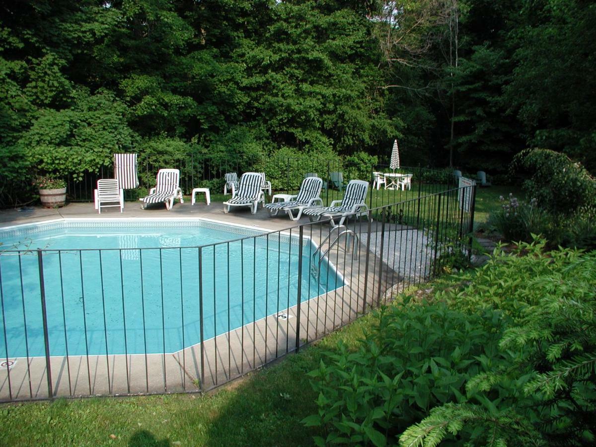 Brook Farm Inn Lenox Dış mekan fotoğraf